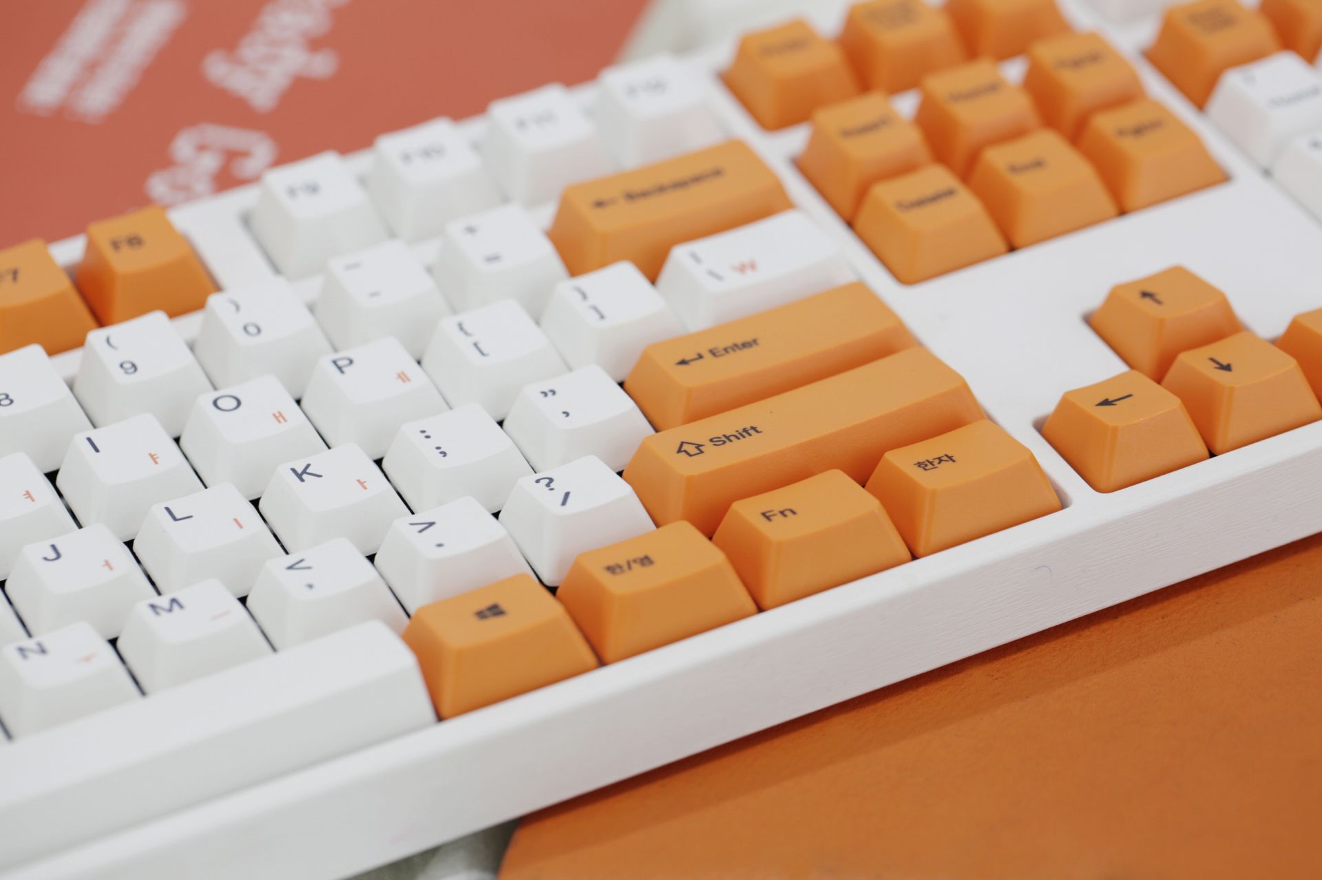 varmilo va87m orange and white