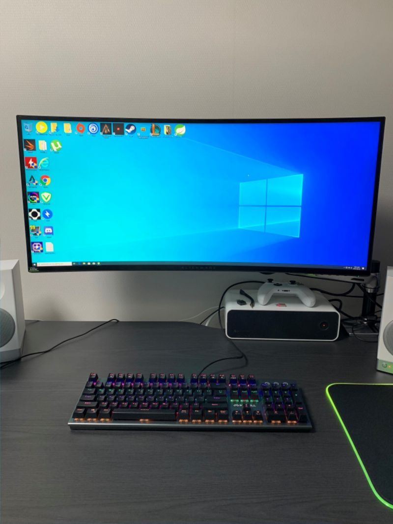 어거트론 모니터 암 설치 후기 > 디스플레이 | 쿨엔조이