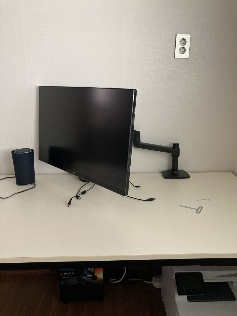 어고트론 모니터암 좌우회전 질문입니다 > 디스플레이 | 쿨엔조이