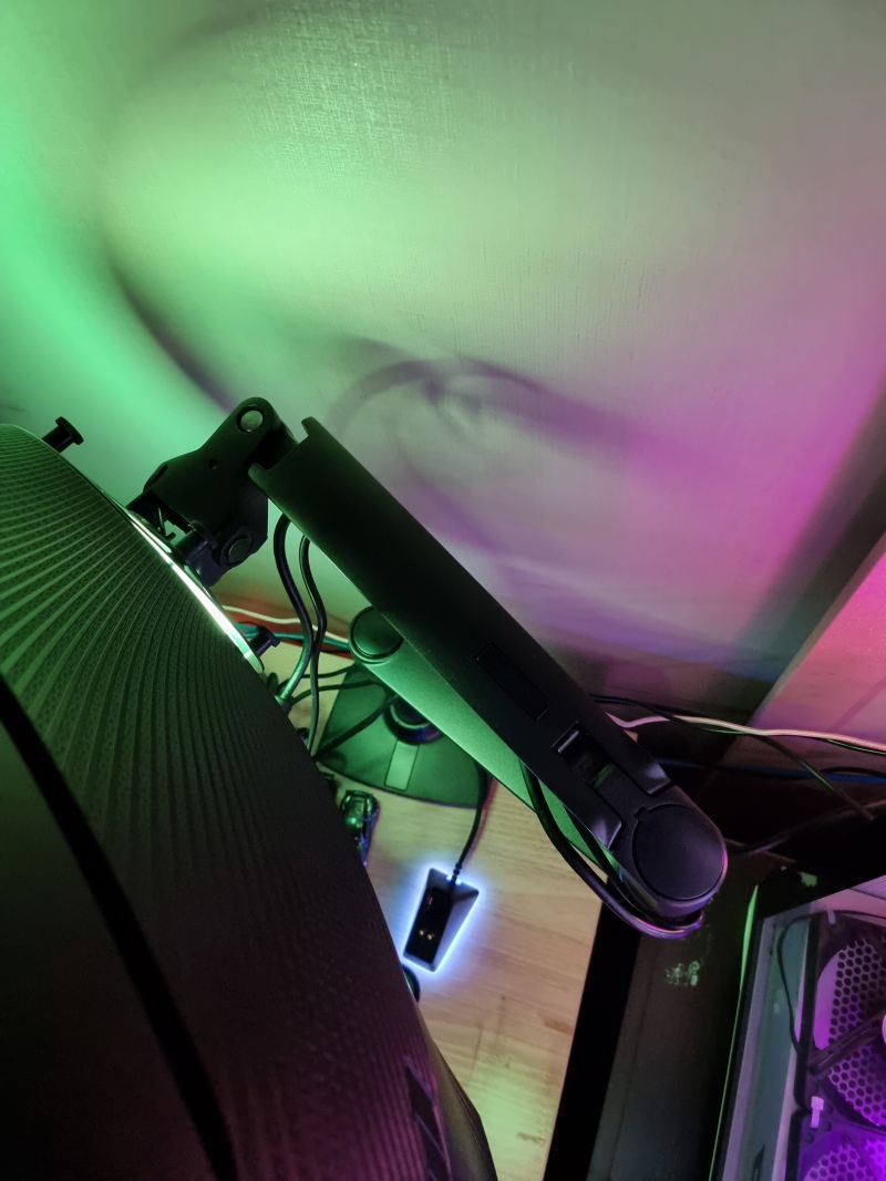 어고트론lx 도착해서 조립했습니다.^^ > 디스플레이 | 쿨엔조이