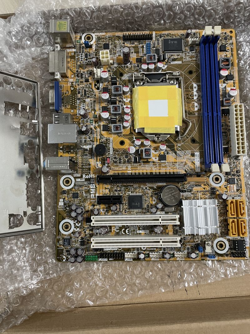 약간의 하자있는 H61보드 드립니다 > 드립니다 | 쿨엔조이