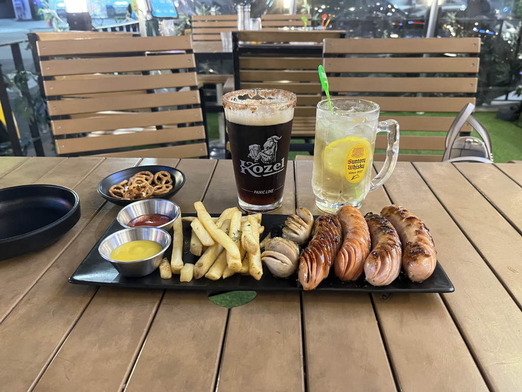 크리티컬 맞은 금요일 인사 드립니다. > 자유게시판 | 쿨엔조이