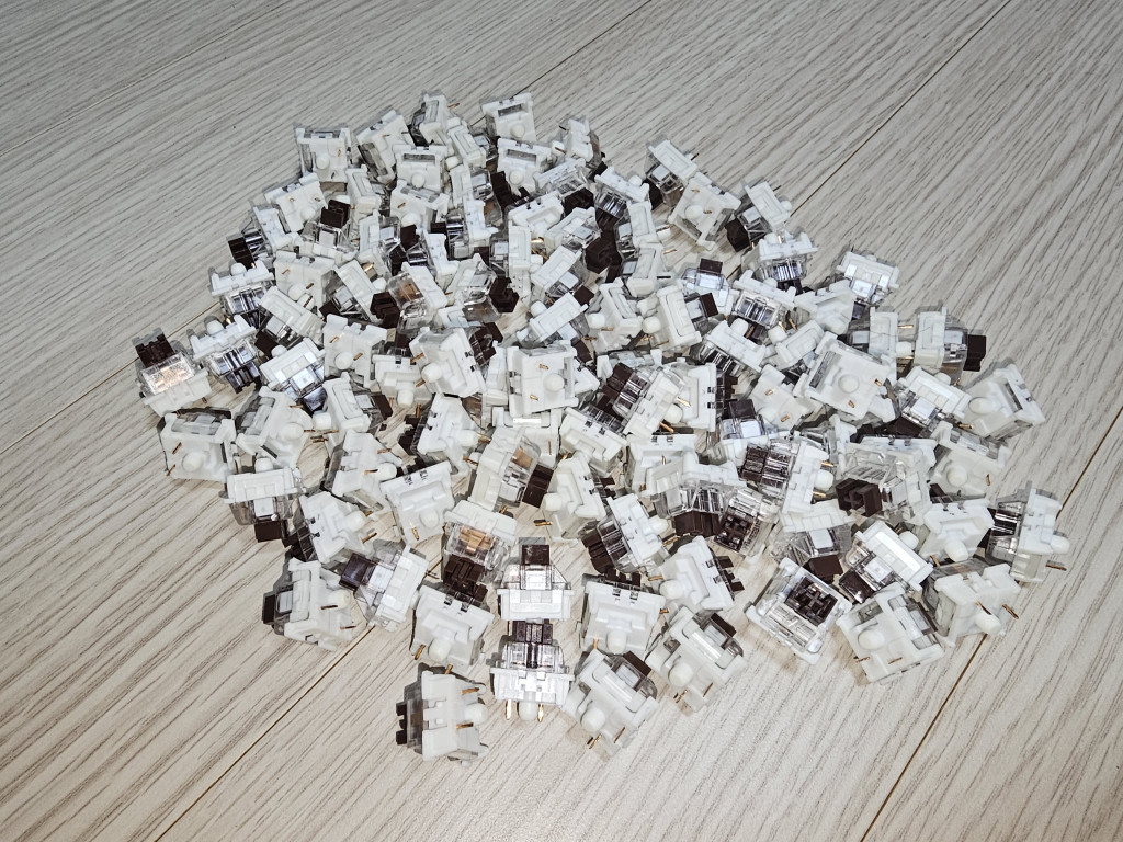 맥스틸 TRON G610K V2 RGB 기계식키보드에서 추출한 오테뮤 갈축 104개 드립니다. > 드립니다 | 쿨엔조이